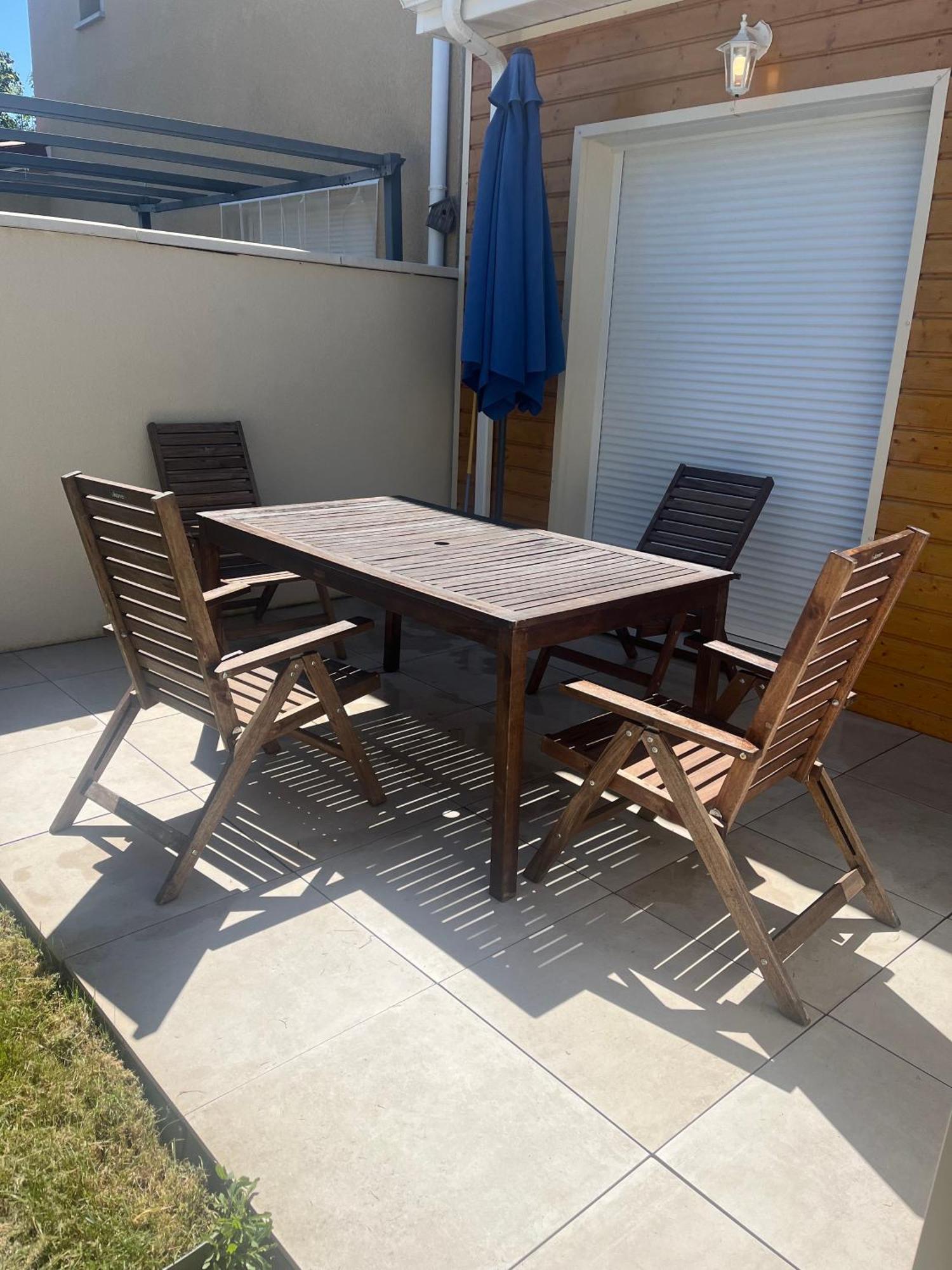 Villa Bleu Marine Chic Calme Et Jardin Andrezieux-Boutheon Exterior foto